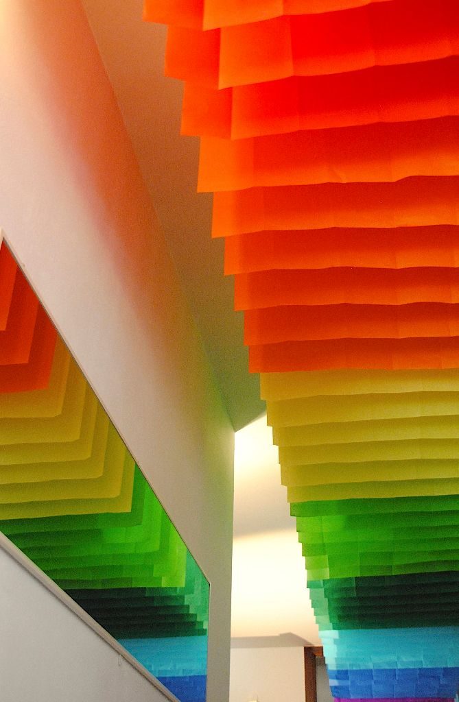 Link zu Designobjekte - Farben-Regenbogen an Flurdecke